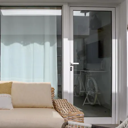 펜션 La Islena House - Near The Beach, Air-con, Fast Wifi And Sat Tv By Lanzarote