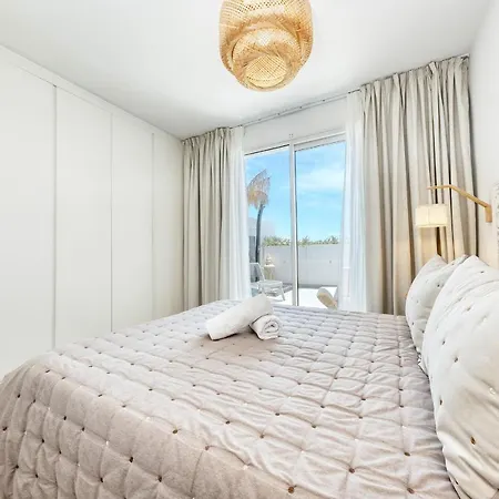 펜션 La Islena House - Near The Beach, Air-con, Fast Wifi And Sat Tv By Lanzarote *